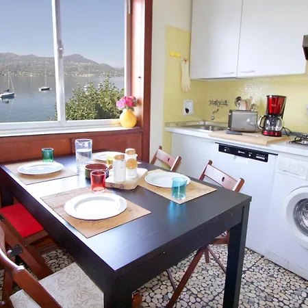 Villa Sleeps 6